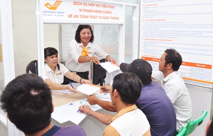 Có thể lựa chọn nộp tiền phạt vi phạm hành chính qua bưu điện