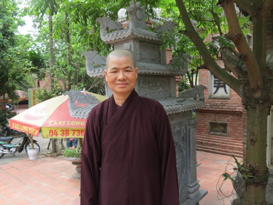 Cử tri phấn khởi đi bầu cử vì tương lai đất nước