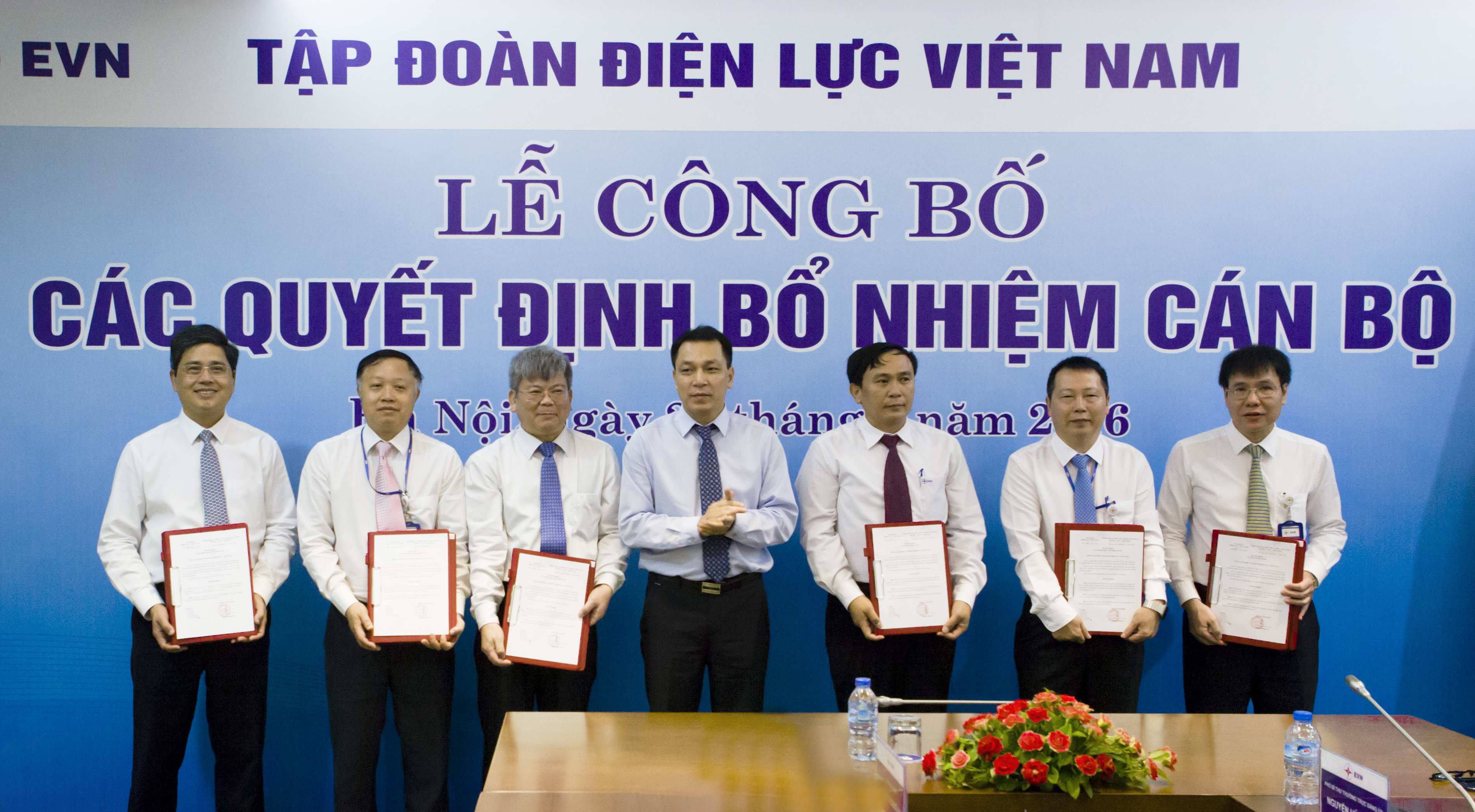 Bổ nhiệm lãnh đạo các ban, văn phòng cơ quan EVN
