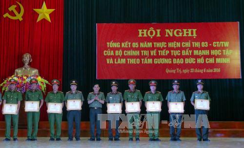 Công an Quảng Trị học tập và làm theo tư tưởng, đạo đức và phong cách Hồ Chí Minh