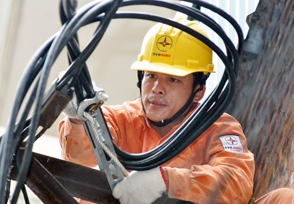 Hà Nội Nắng nóng, sản lượng điện tiêu thụ tăng cao đột biến
