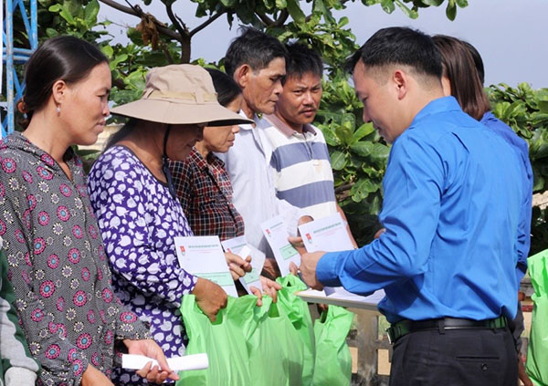 Tuổi trẻ Khối Doanh nghiệp Trung ương khởi động Chiến dịch tình nguyện Hè và hành trình vì biển đảo quê hương