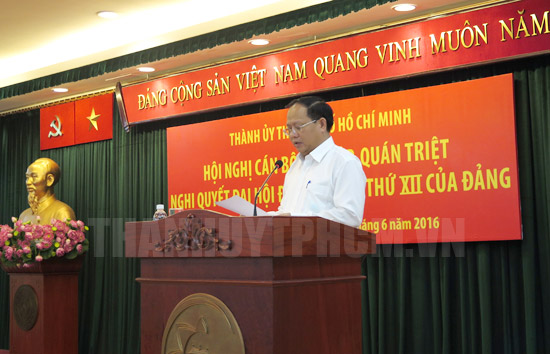 TP Hồ Chí Minh Cán bộ cao cấp nghỉ hưu học tập, quán triệt Nghị quyết Đại hội XII của Đảng