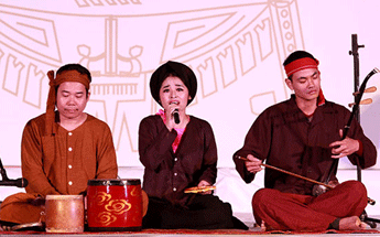 Tổ chức Liên hoan Diễn xướng dân gian dân tộc Thái khu vực Tây Bắc