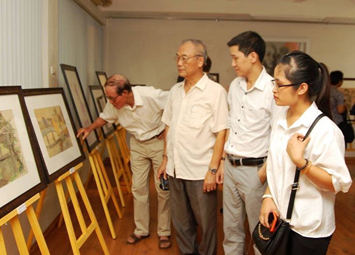 Triển lãm tranh “Lê Lam vẽ nước Nga”