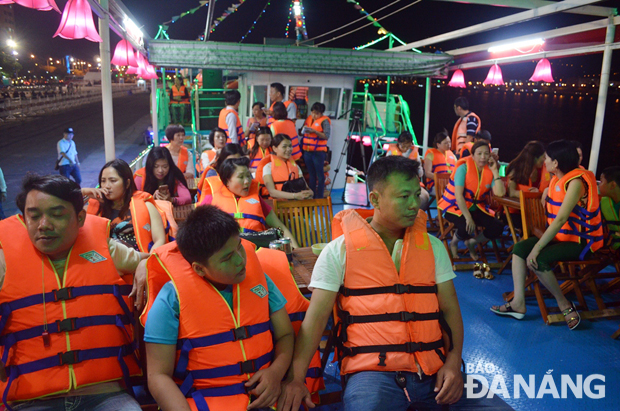 11 tàu du lịch được phép hoạt động trở lại trên sông Hàn