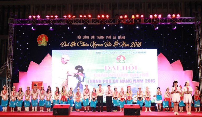 Đà Nẵng Tuyên dương 154 Cháu ngoan Bác Hồ tiêu biểu năm 2016