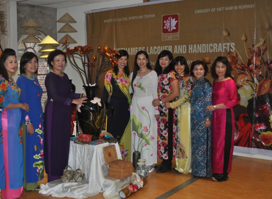 Giới thiệu nghệ thuật sơn mài và thủ công mỹ nghệ Việt Nam tại Na Uy