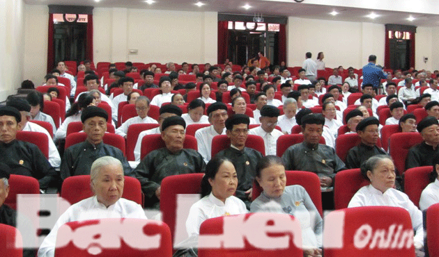 Tổ chức hội nghị học tập, quán triệt Nghị quyết Đại hội lần thứ XII của Đảng cho 350 chức sắc tôn giáo