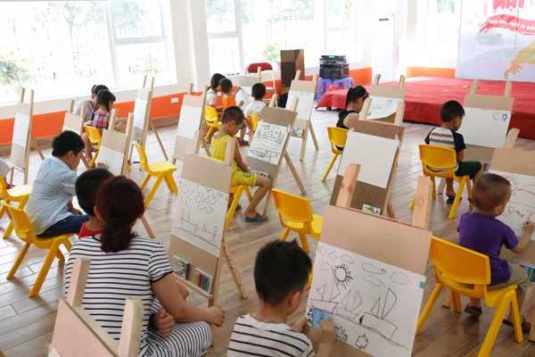 Cuộc thi vẽ tranh chủ đề “Biển Việt Nam” của trẻ em mầm non