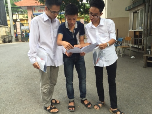 Chỉ đạo công bố kết quả thi và điều chỉnh lịch xét tuyển đại học, cao đẳng hệ chính quy năm 2016