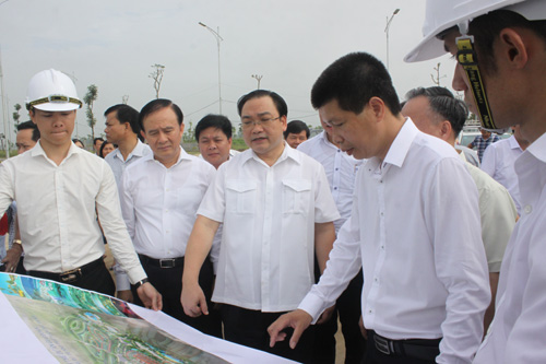 Bí thư Thành ủy Hoàng Trung Hải Phải quyết liệt, bám đuổi hơn các mục tiêu để hoàn thành nhiệm vụ đề ra