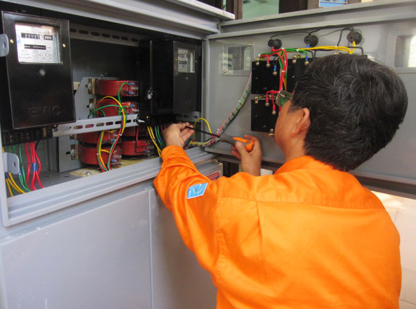 Công ty Điện lực Thái Bình đẩy mạnh cải cách thủ tục hành chính, nâng cao chất lượng dịch vụ khách hàng