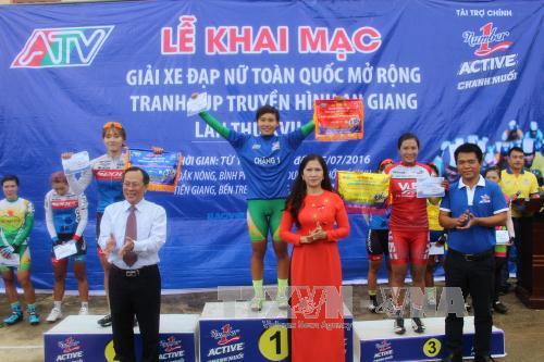 Khai mạc Giải xe đạp nữ toàn quốc mở rộng tranh cúp truyền hình An Giang lần thứ 17