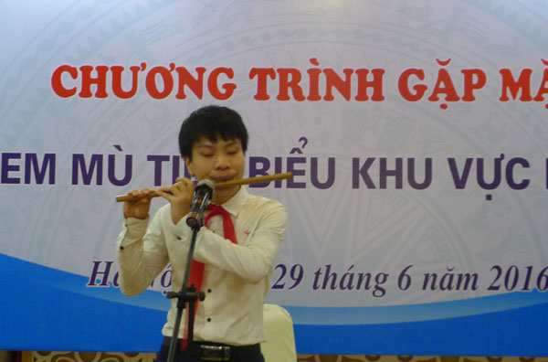 Nghị lực của những học sinh khuyết tật