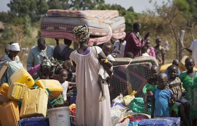 Hơn 10 000 người Nam Sudan sang tị nạn tại Uganda chỉ trong hai ngày