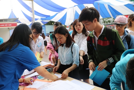 Nâng cao chất lượng đào tạo văn hóa, nghệ thuật, du lịch, thể thao theo chuẩn quốc gia và khu vực