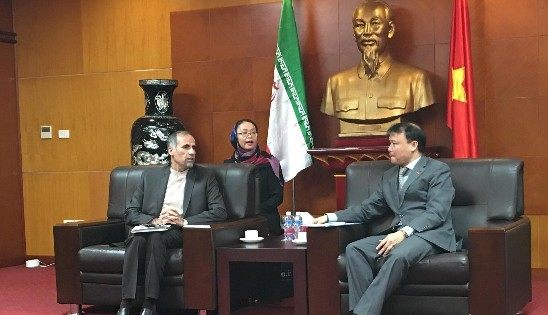Thứ trưởng Bộ Công nghiệp, mỏ và thương mại Iran làm việc với Bộ Công Thương