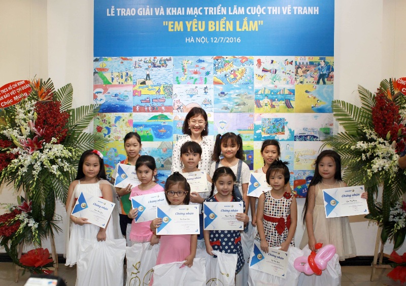 Trao giải và khai mạc Triển lãm cuộc thi vẽ tranh thiếu nhi “Em yêu biển lắm”