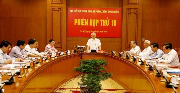 Chống tham nhũng - bản lĩnh và quyết tâm hành động của “người cầm trịch”