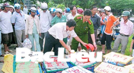 Vấn nạn bơm chích tạp chất vào tôm nguyên liệu Bao giờ chấm dứt