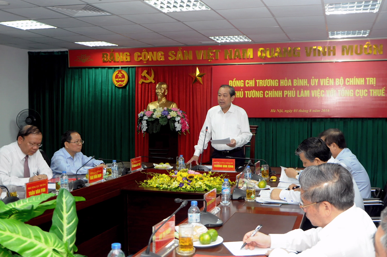 Cải cách hành chính Lấy sự hài lòng của người dân, doanh nghiệp làm thước đo