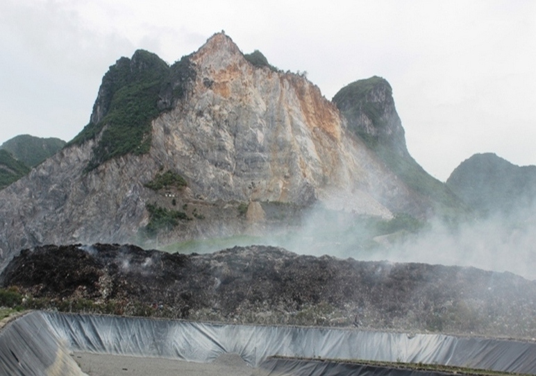 Dân “kêu trời” vì bãi rác gây ô nhiễm