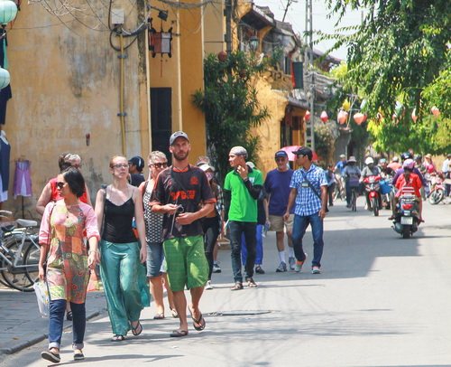 Tăng cường quản lý và khai thác các thị trường khách du lịch trọng điểm