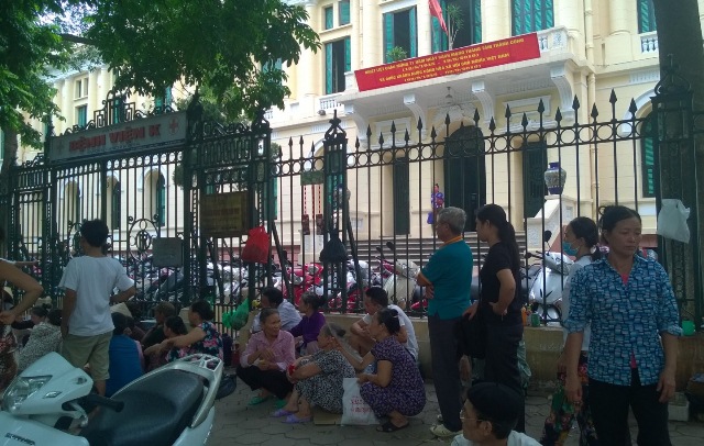 Một bệnh nhân bị lừa 12,5 triệu đồng tại Bệnh viện K