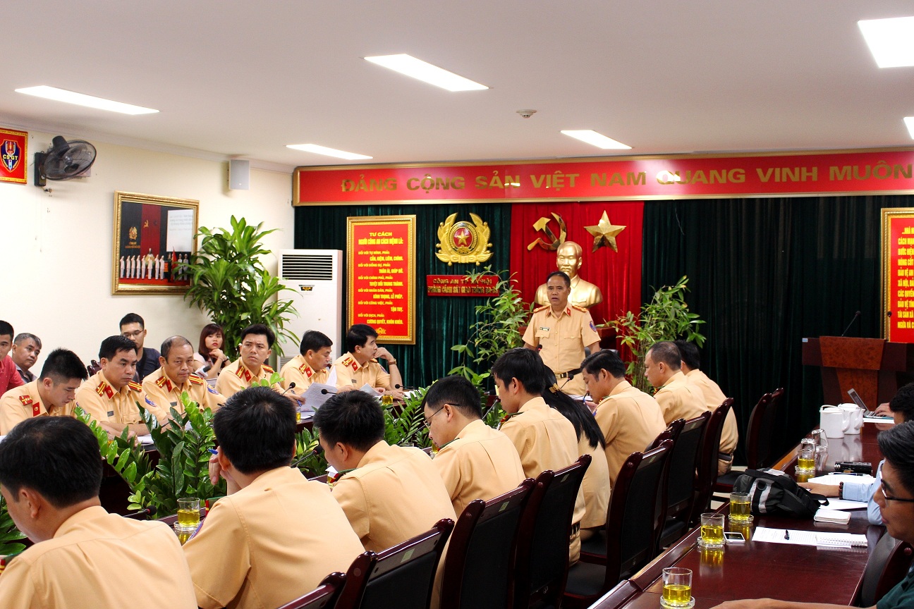 Hà Nội Phân luồng giao thông “Không gian đi bộ khu vực hồ Hoàn Kiếm và phụ cận”