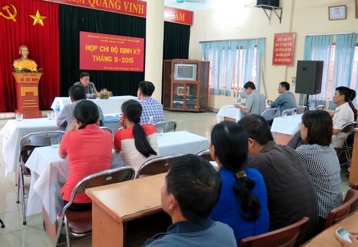 Ngăn chặn tình trạng “chạy tuổi” của đảng viên