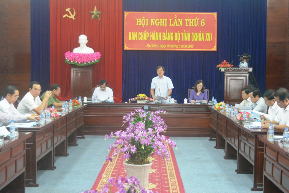 Thông qua Nghị quyết về xây dựng nông thôn mới giai đoạn 2016 - 2020