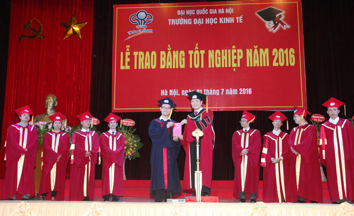 Thủ khoa nghèo và bí quyết chinh phục những suất học bổng miễn phí