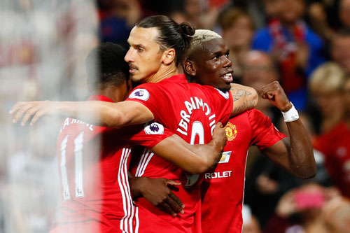 Ibrahimovic tỏa sáng, M U thắng trận thứ 2 tại Premier League
