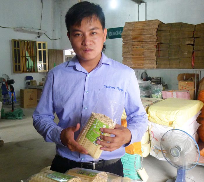 Tỷ phú từ tăm tre