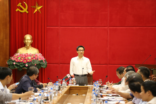 Phó Thủ tướng Vũ Đức Đam Tăng cường tuyên truyền về lợi ích của bảo hiểm y tế để thu hút nhiều người dân tham gia