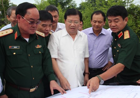 Phó Thủ tướng Trịnh Đình Dũng Cảng hàng không quốc tế Tân Sơn Nhất phải đặt vấn đề an toàn bay lên hàng đầu