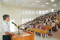 Sửa đổi, bổ sung chế độ tiền lương đối với cán bộ, công chức, viên chức và lực lượng vũ trang