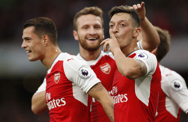 Arsenal hủy diệt Chelsea trong trận derby London