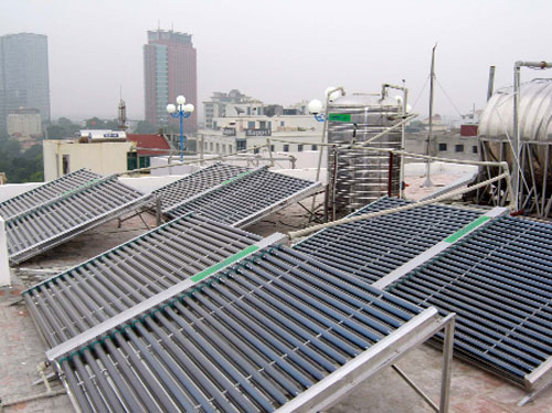 Thúc đẩy thương mại và đầu tư về năng lượng sạch và tái tạo