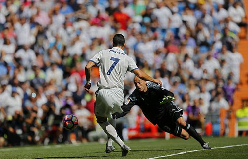 Ronaldo trở lại, Real Madrid thắng lớn