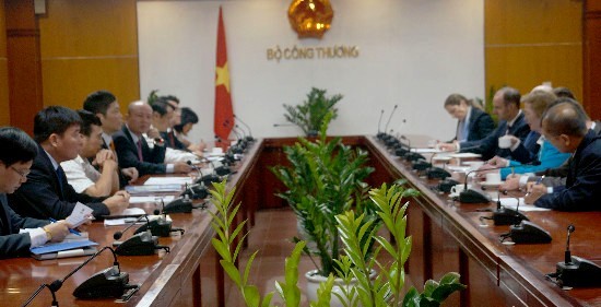 Bộ trưởng Bộ Công Thương tiếp Đặc phái viên về biến đổi khí hậu và El Nino của Liên hiệp quốc