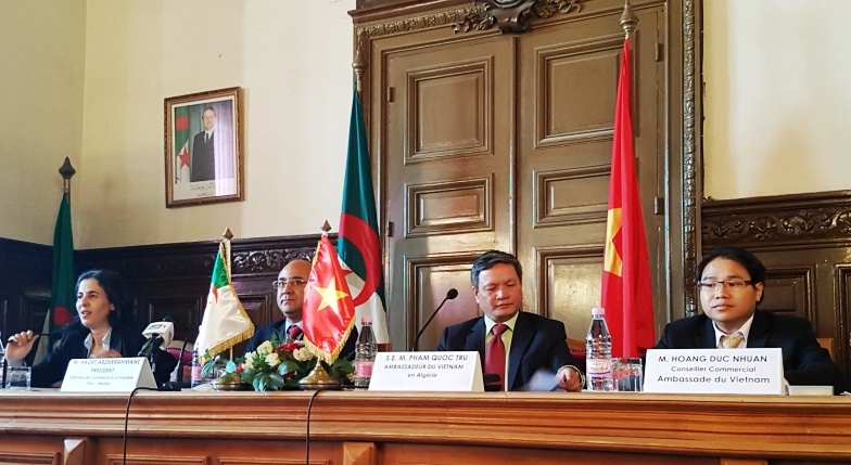 Diễn đàn “Ngày thông tin về Việt Nam” tại Algeria