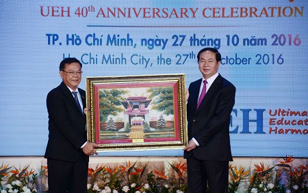 Chủ tịch nước dự Lễ kỷ niệm 40 năm thành lập Trường Đại học Kinh tế Thành phố Hồ Chí Minh