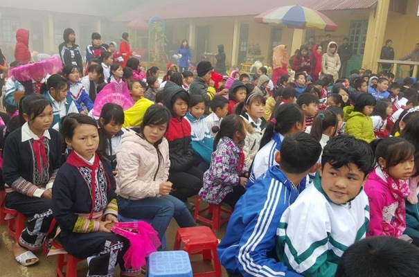 Dạy học ở trường phổ thông dân tộc nội trú có được hưởng phụ cấp lâu năm