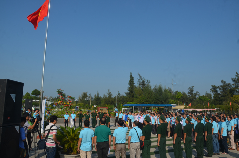 Khai mạc trại sáng tác văn học nghệ thuật về biên giới, biển đảo