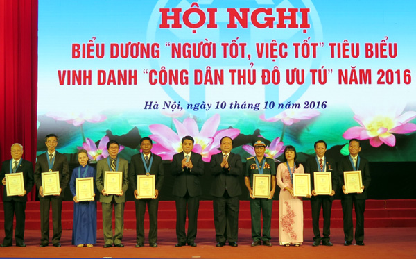 Hà Nội vinh danh 9 công dân Thủ đô ưu tú 2016