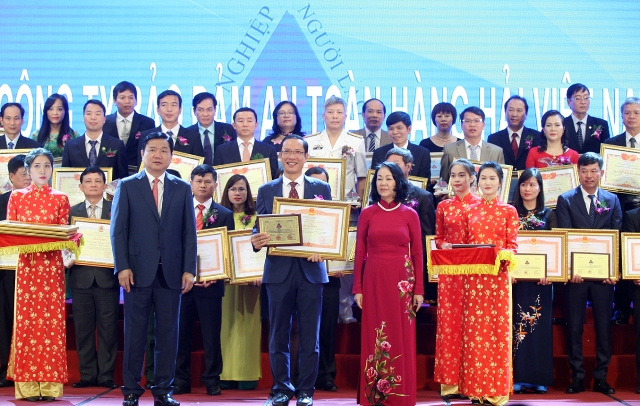 15 doanh nghiệp nhận giải thưởng “Doanh nghiệp vì người lao động” 2016