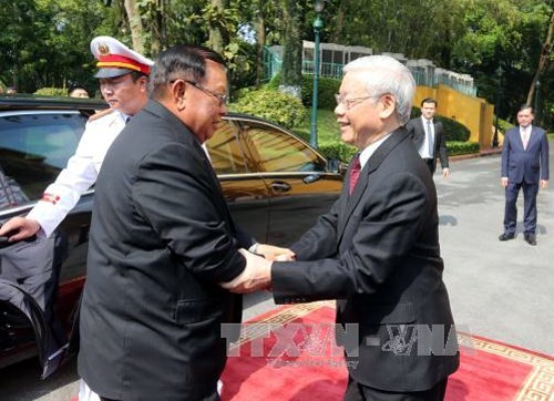 Tăng cường quan hệ đoàn kết đặc biệt, gắn bó tin cậy và hợp tác toàn diện Việt Nam - Lào