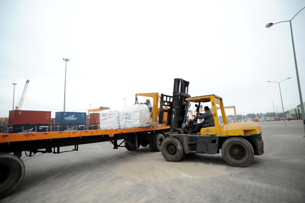 Tổng trị giá xuất nhập khẩu hàng hoá cả nước 11 tháng ước đạt 31,6 tỷ USD